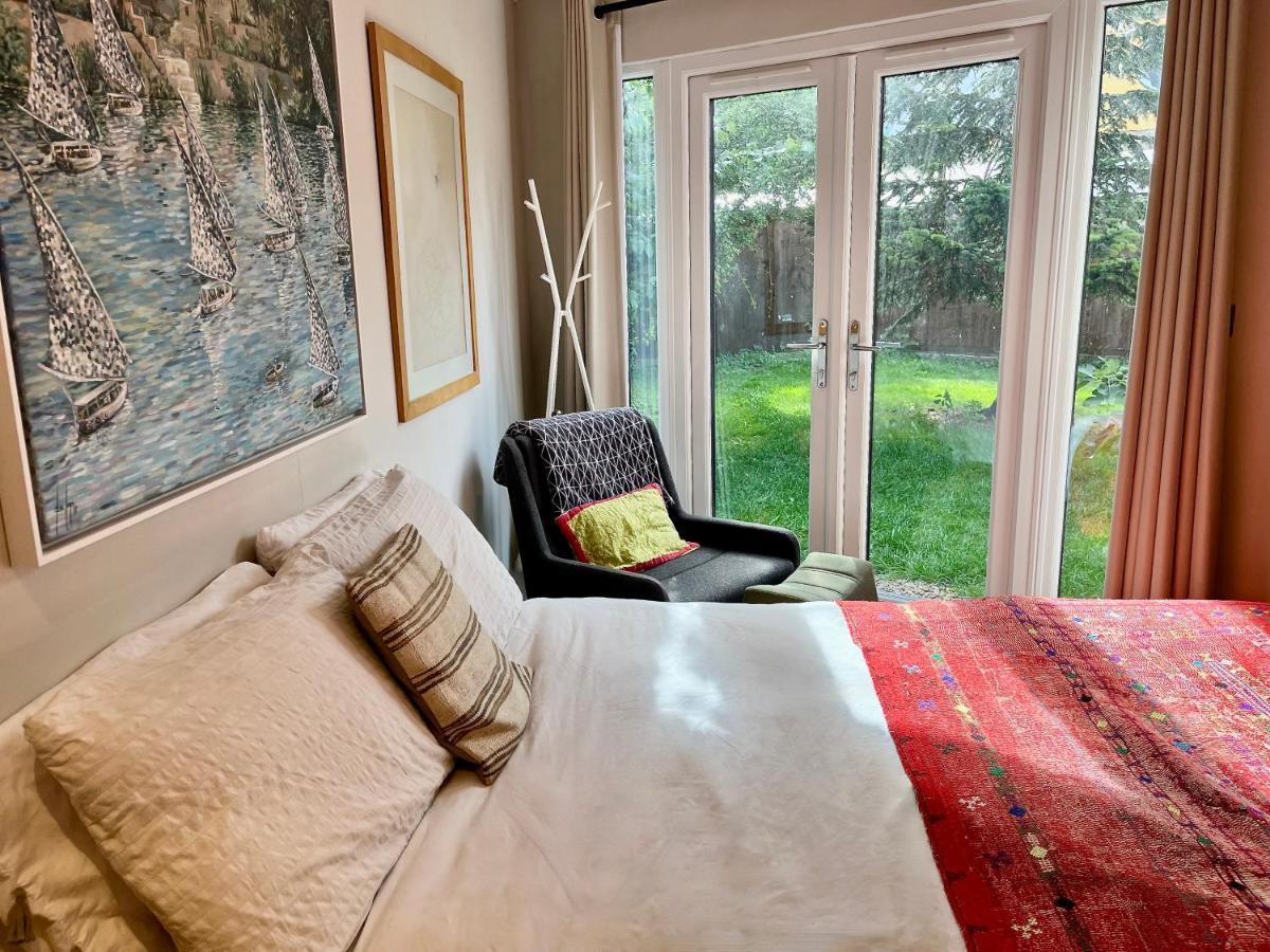 Modern, Gr Floor 1 Bed, Bathroom, Garden & Private Entry With Free Parking CBG Екстериор снимка